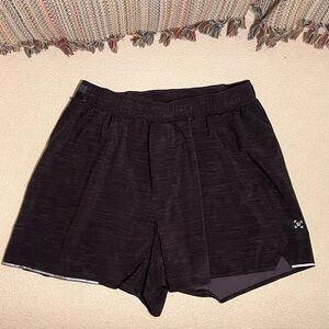 men’s lululemon short shorts